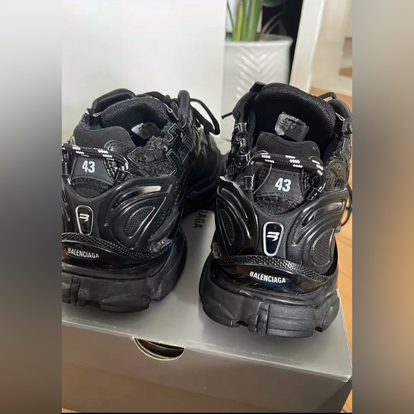 balenciaga track runners black worn 1 - Picture 3 of 5